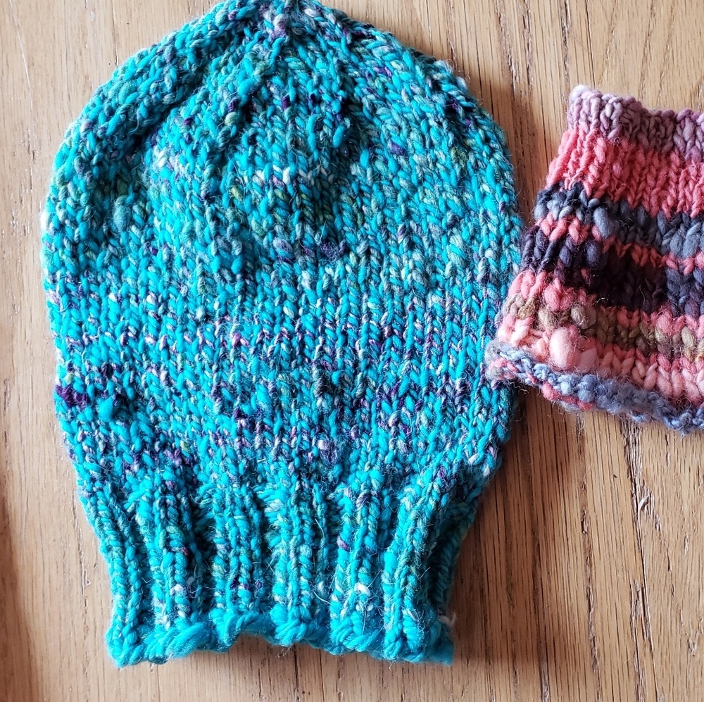 Slouch hat, beanie